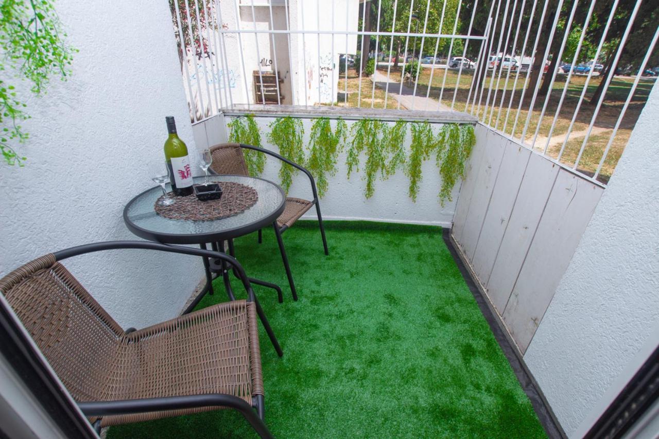 Lea Apartment Bar Exterior photo