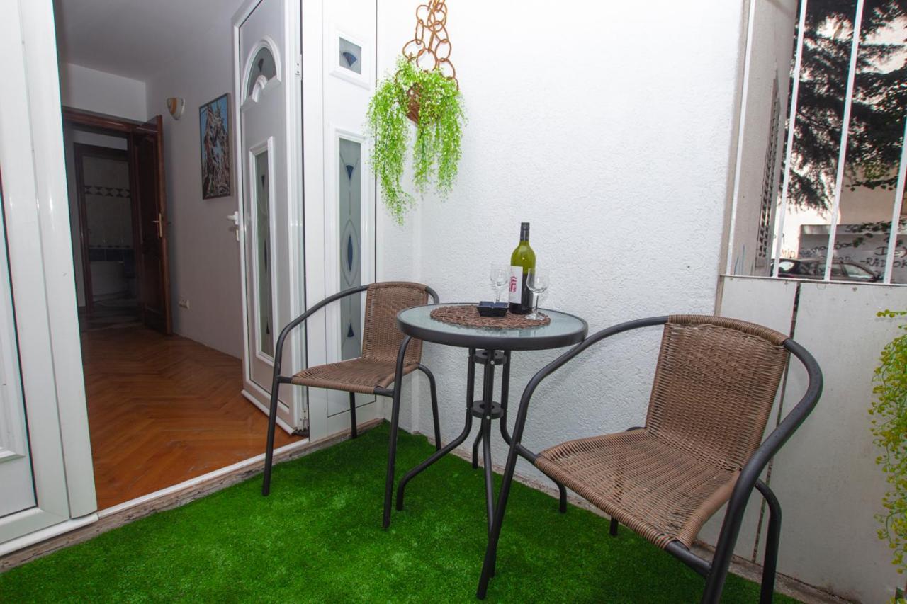 Lea Apartment Bar Exterior photo